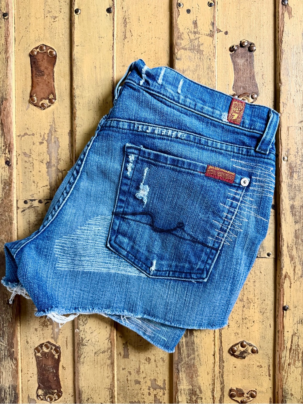 7 FOR ALL MANKIND BOHO VINTAGE CUTOFF JEAN SHORTS 27